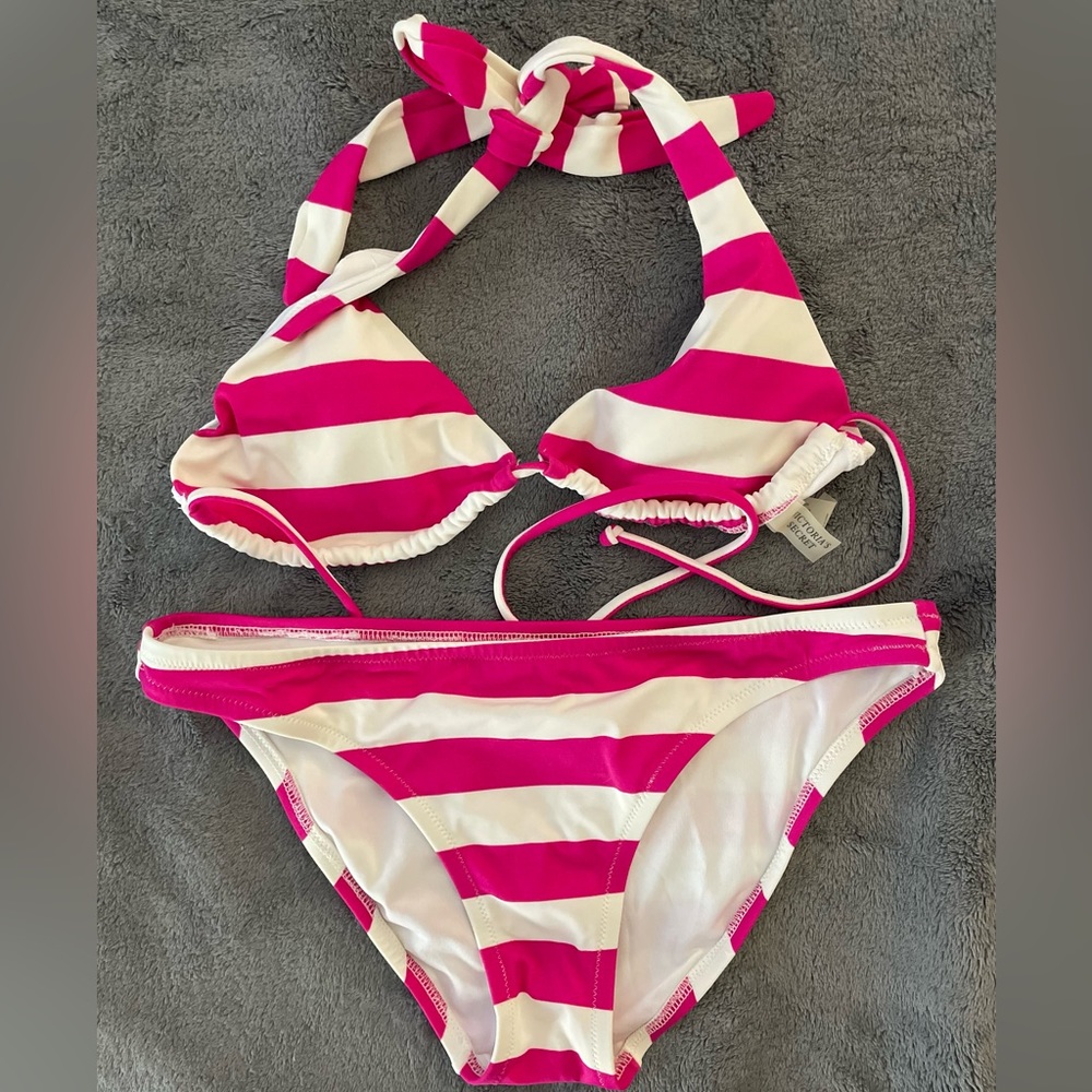Victoria’s Secret bikini